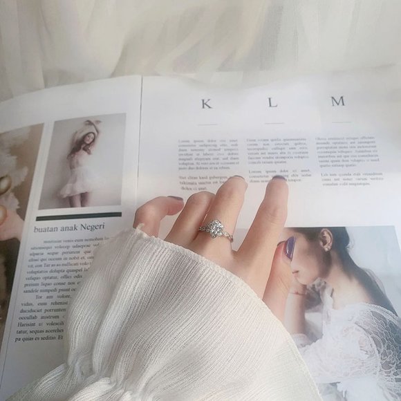 Certified 1ct. t.w. Diamond Moissanite Flower Ring NEW F - Picture 6 of 11